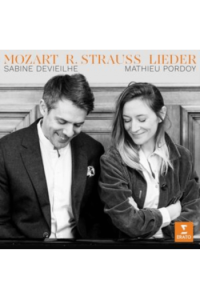 Mozart/R. Strauss: Lieder